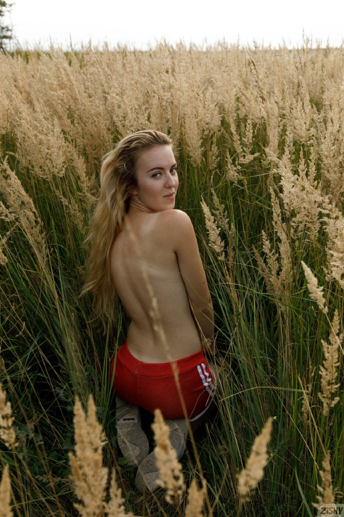 Sonya Buse Summer Saga 1